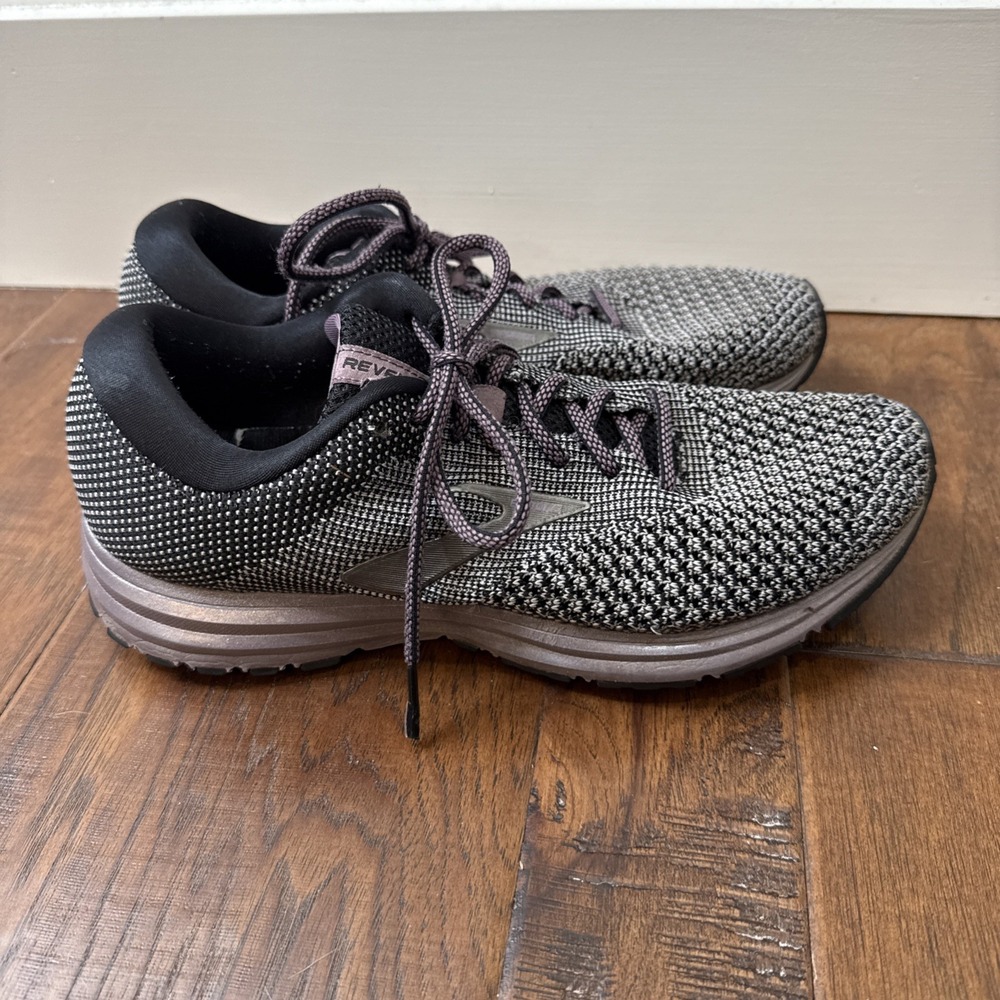Brooks Running Revel 2 Sneaker Shoes Women's 9.5 Purple Knit Athletic Lace Up